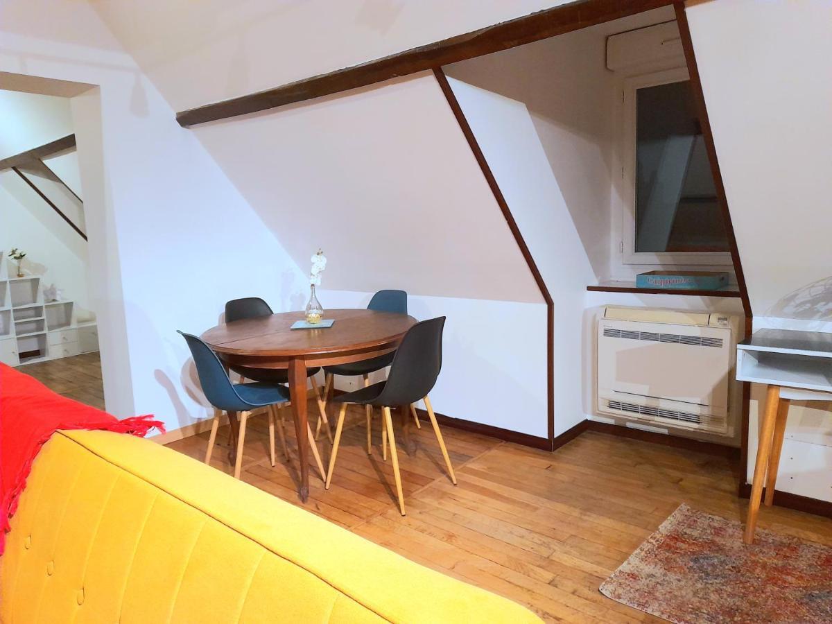 Le Nid D'Hirondelles - Appartement De Caractere Hypercentre Au Calme Бурж Екстер'єр фото